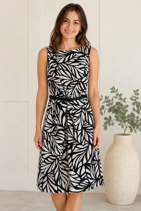 Maggy London Dresses & Skirts - Maggy London Black White Leaf Print Silk Dress 2